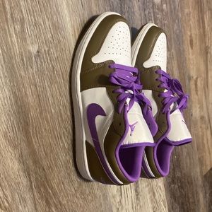 Jordan 1 Low Purple Mocha (Brand New Worn once) Purchased off stock X